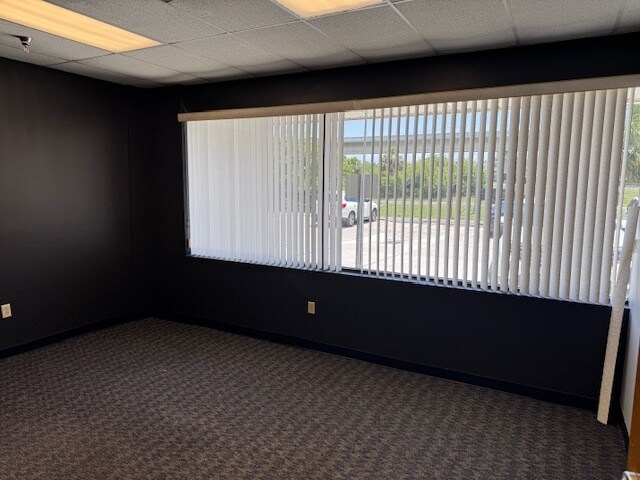 More Photos Of 4951 E Adamo Dr, Tampa Showroom For Lease