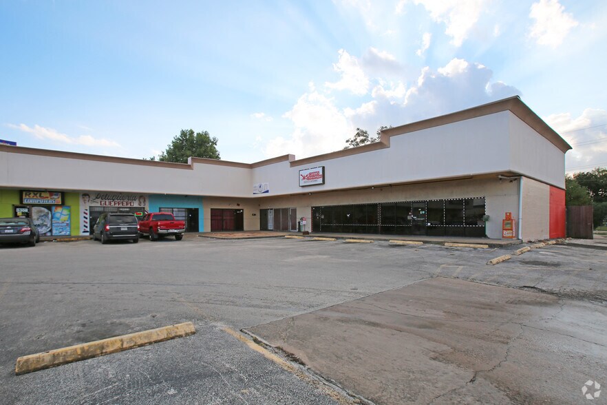 More Photos Of 5300-5314 Telephone Rd, Houston General Retail For Lease