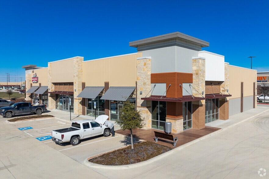 More Photos Of 1050 Mayfield Rd, Grand Prairie Unknown For Lease