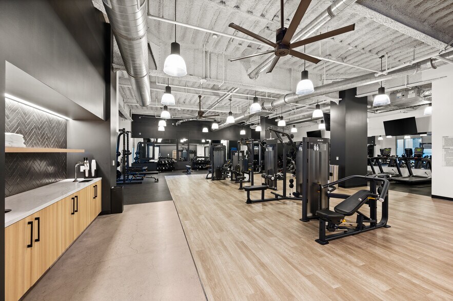 More Photos Of 222 S Main St, Salt Lake City Office For Lease
