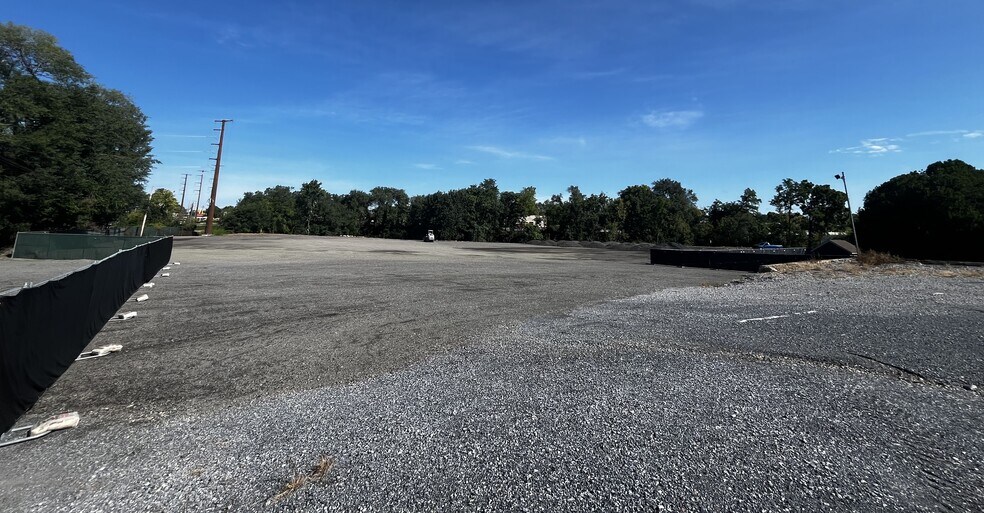 More Photos Of 4590 Industrial Park Rd, Camp Hill Land For Lease