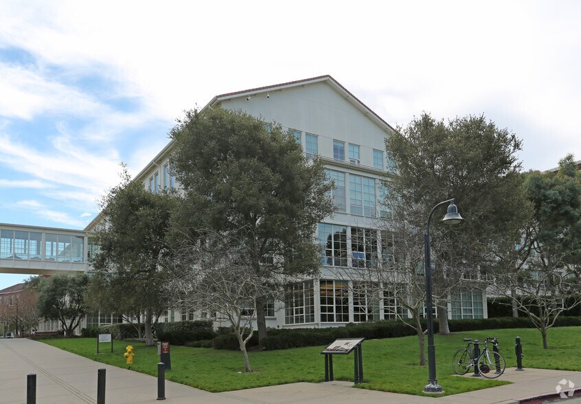More Photos Of One Letterman Dr, San Francisco Unknown For Lease