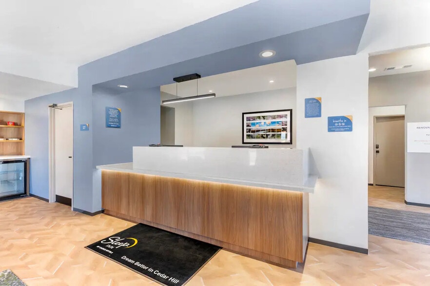 More Photos Of 1439 N Highway 67, Cedar Hill Hotel For Sale