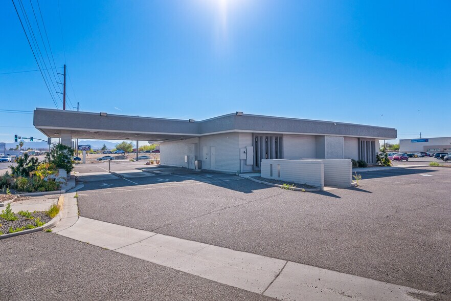 More Photos Of 1755 E Lakeside Dr, Bullhead City Bank For Sale