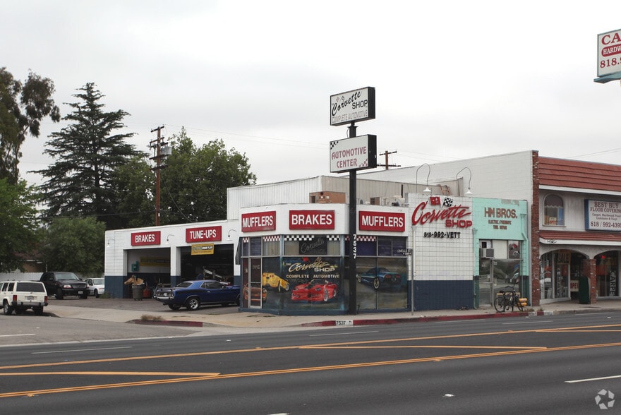 More Photos Of 7537 Topanga Canyon Blvd, Canoga Park Auto Repair For Sale