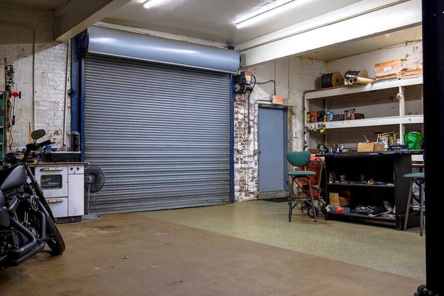 More Photos Of 231 E 1st Ave, Roselle Manufacturing For Lease