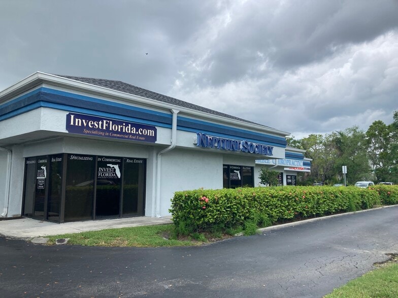 More Photos Of 6360 Presidential Ct, Fort Myers Office For Lease