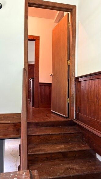 More Photos Of 206 Buncombe St, Roper Religious Facility For Sale