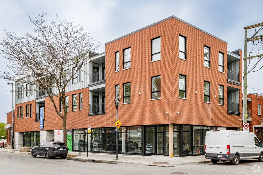 Primary Photo Of 4220 Rue Notre-Dame O, Montréal Apartments For Lease