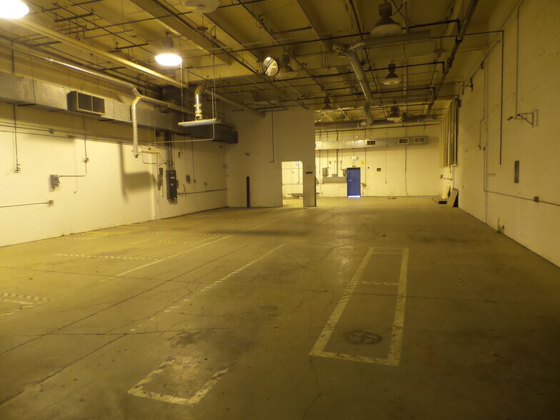 More Photos Of 19215 Vashon Hwy SW, Vashon Island Warehouse For Lease