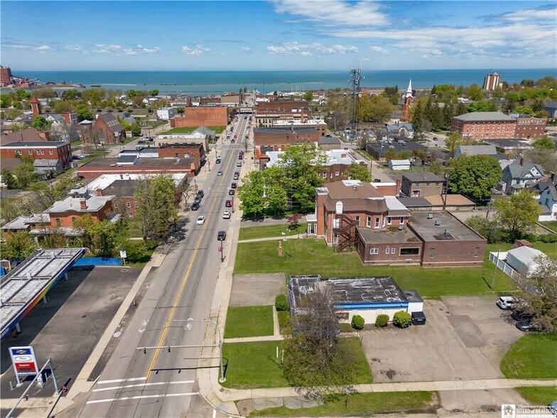 More Photos Of 436 Central Ave, Dunkirk Restaurant For Lease