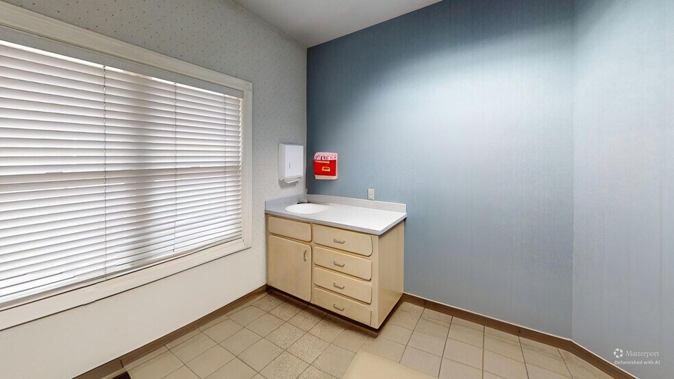 More Photos Of 435 W Plumb Ln, Reno Office For Sale