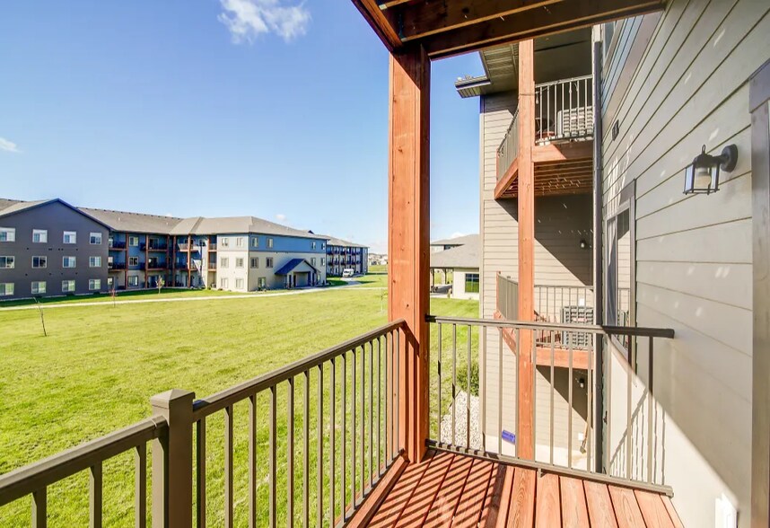 More Photos Of 1220-1250 27th Ave NW, Minot Apartments For Sale