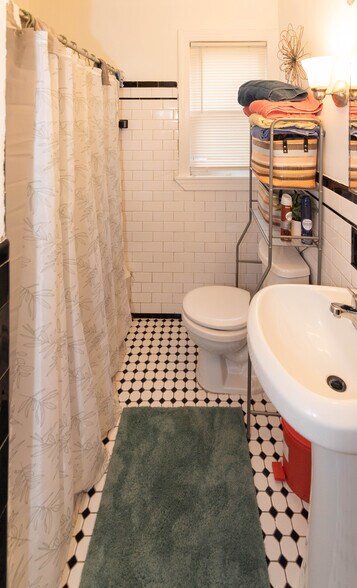 More Photos Of 3500-3504 Liberty Heights Ave, Baltimore Apartments For Sale