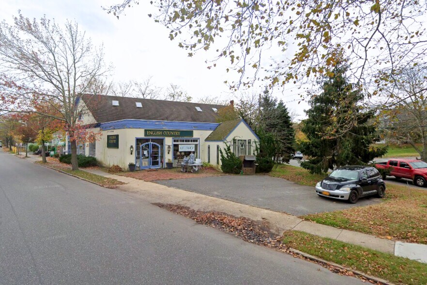 More Photos Of 53 N Sea Rd, Southampton Freestanding For Lease