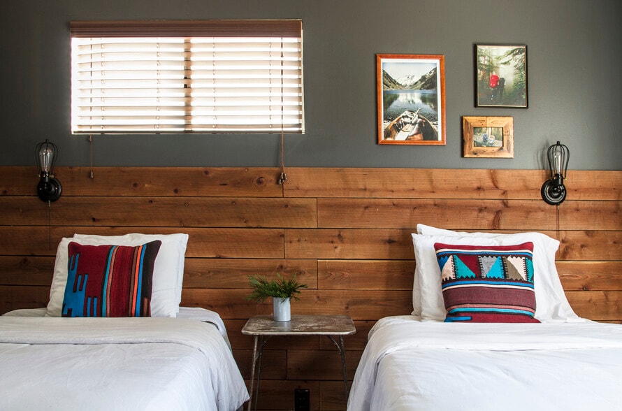 More Photos Of 214 Lagunita Ln, Big Bear Lake Hotel For Sale
