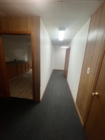 More Photos Of 9 J W Thomas Way, Thomasville Office For Lease