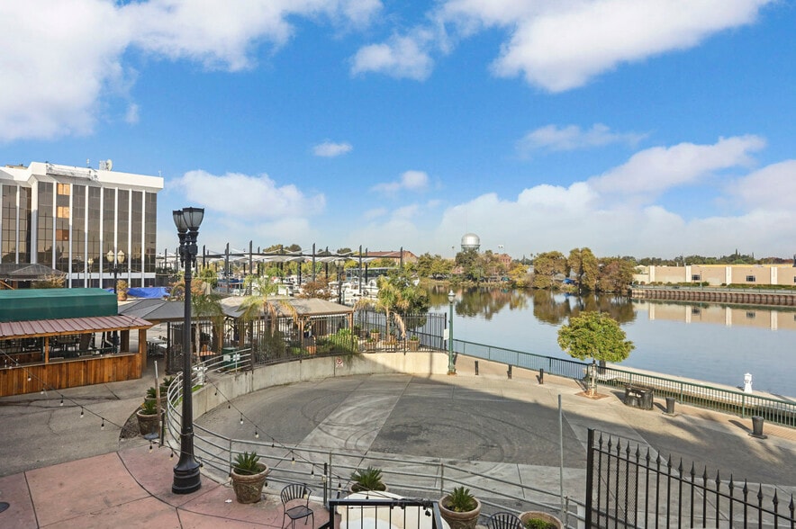 More Photos Of 445 W Weber Ave, Stockton Office For Lease