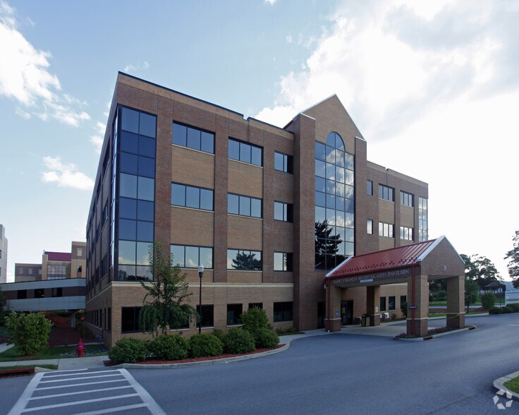 More Photos Of 19 Baker Ave, Poughkeepsie Medical For Lease