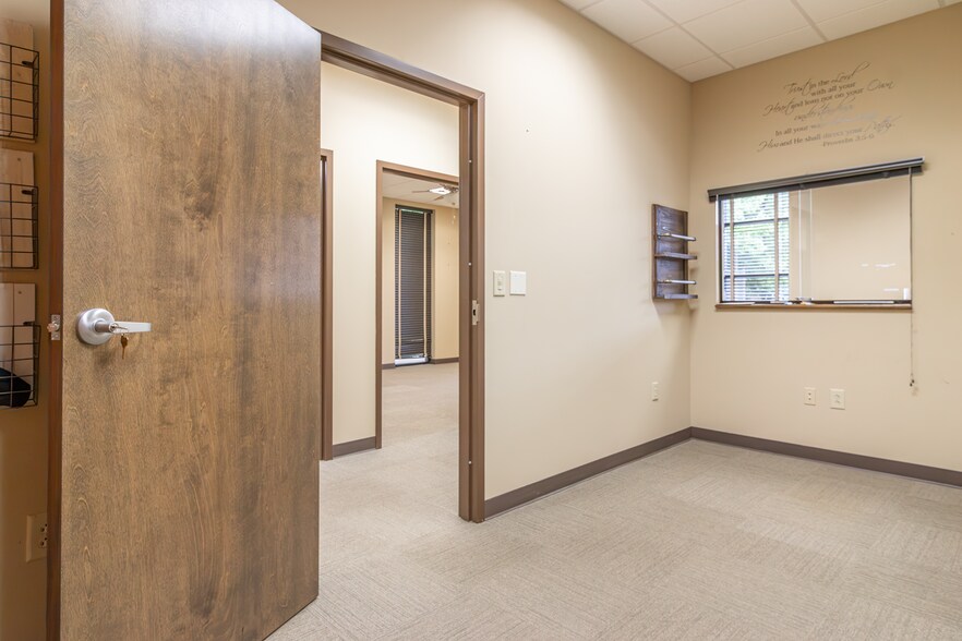 More Photos Of 310 New Fidelity Ct, Garner Medical For Lease