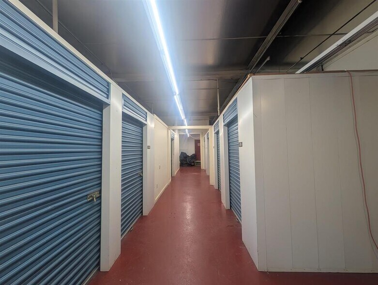 More Photos Of 91 Main St, Claremont Self Storage For Sale