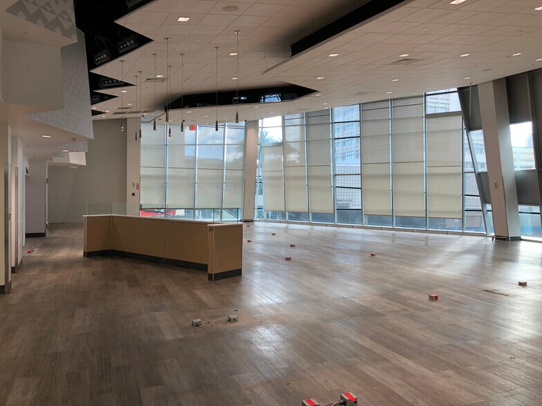 More Photos Of 1470-1488 Kapiolani Blvd, Honolulu Freestanding For Lease