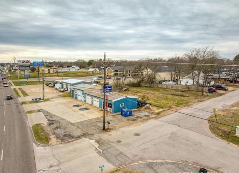 More Photos Of 1019 S Mississippi Ave, Atoka Auto Repair For Sale