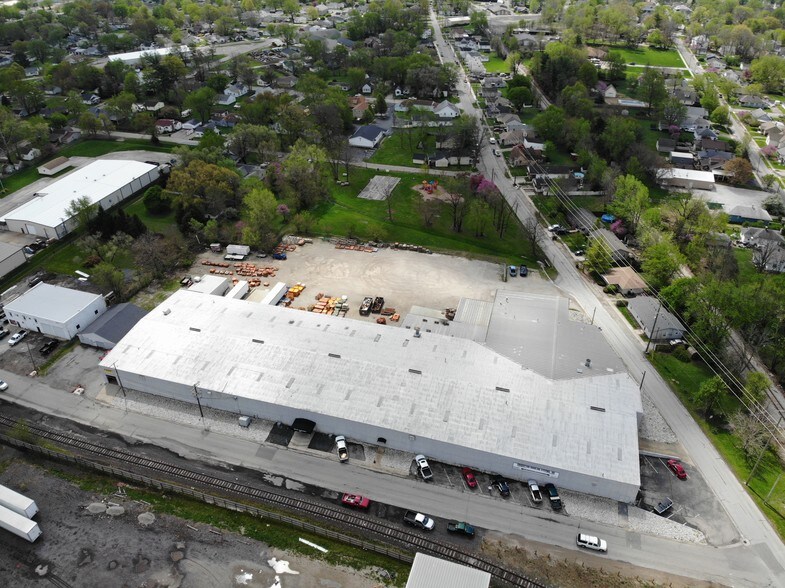 More Photos Of 211 Province St, Franklin Manufacturing For Lease