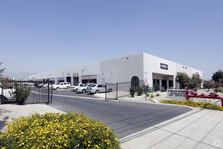 More Photos Of 1202-1228 W Merrill Ave, Rialto Warehouse For Lease