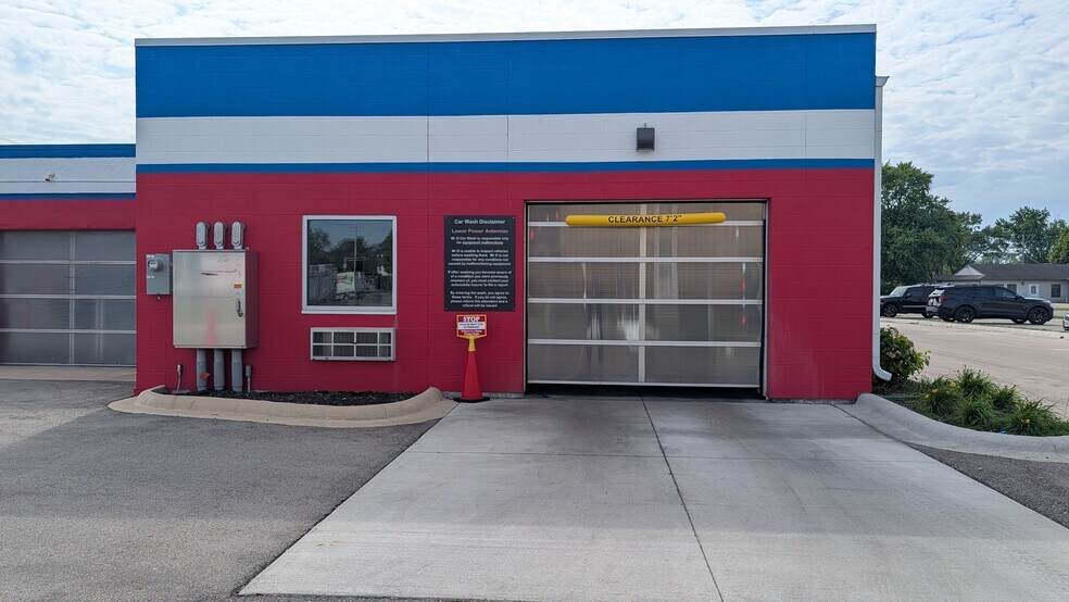 More Photos Of 1405 Cranston Rd, Beloit Carwash For Sale