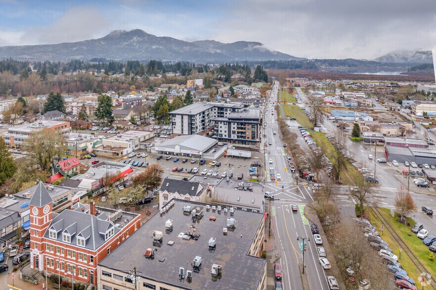 More Photos Of 107 Evans St, Duncan Apartments For Sale