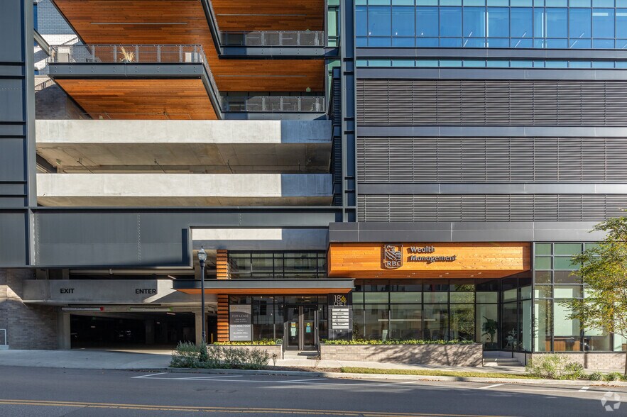 More Photos Of 818 18th Ave S, Nashville Office For Lease