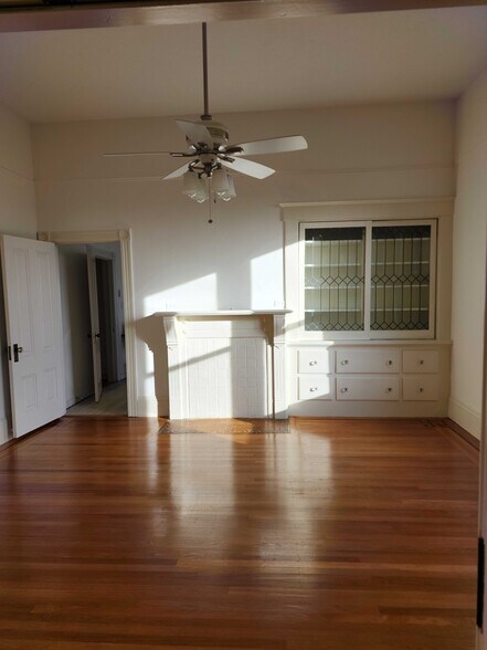 More Photos Of 11 G St, San Rafael General Retail For Sale