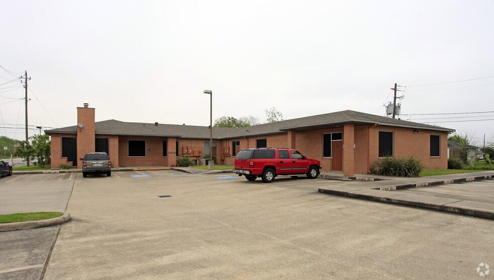 More Photos Of 17500 Highway 3, Webster Medical For Lease