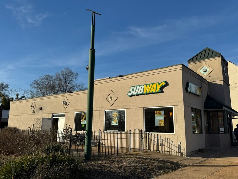 More Photos Of 2253 S Grand Blvd, Saint Louis Freestanding For Lease