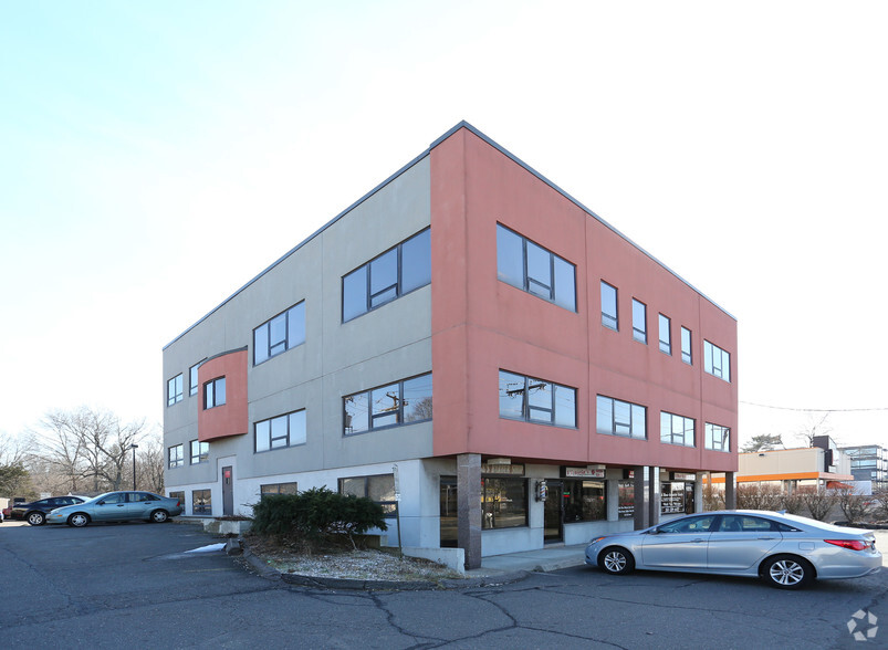 Primary Photo Of 140 Washington Ave, North Haven Office For Lease