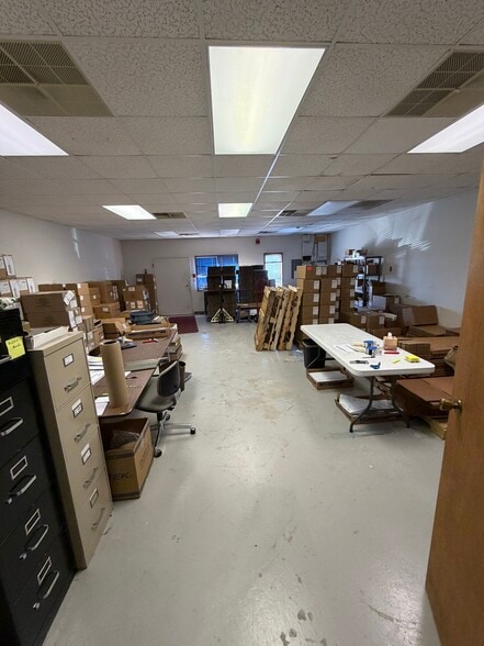 More Photos Of 5901 S 58th St, Lincoln Office For Sale