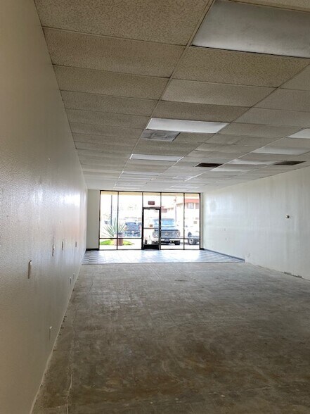 More Photos Of 2413 Fairview Ave, Santa Ana Unknown For Lease