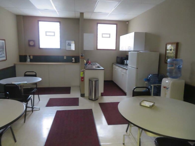 More Photos Of 1458 Main St, Buffalo Freestanding For Sale