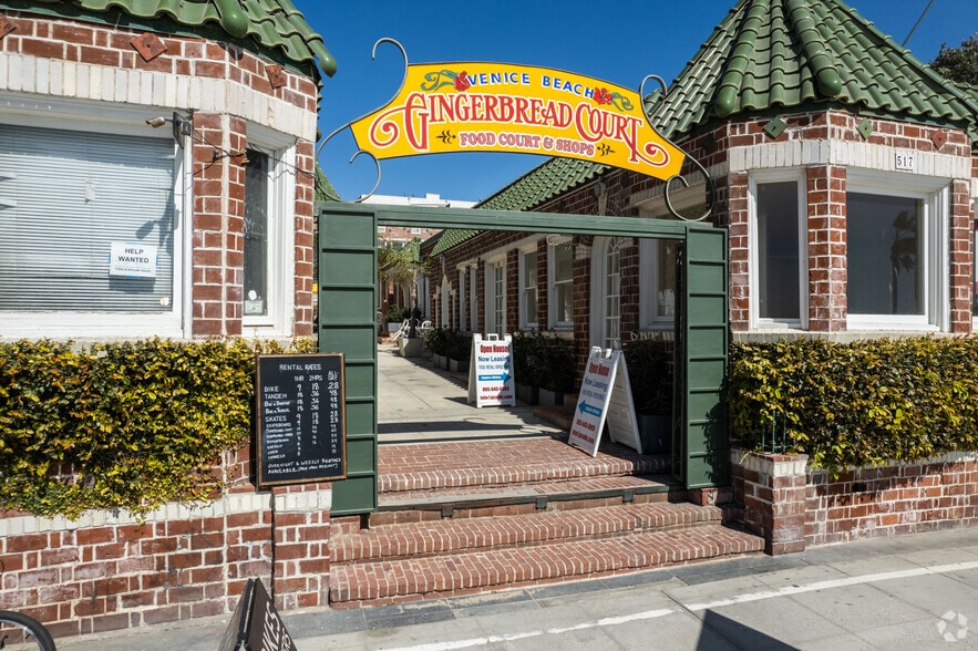 More Photos Of 517 Ocean Front Walk, Venice Storefront Retail Office For Lease