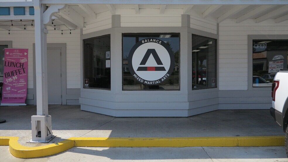 More Photos Of 1128-1164 Huntington Dr, Duarte Freestanding For Sale