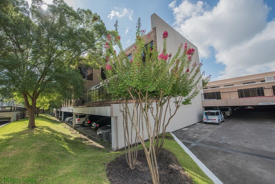 More Photos Of 4543 Post Oak Pl, Houston Office For Lease