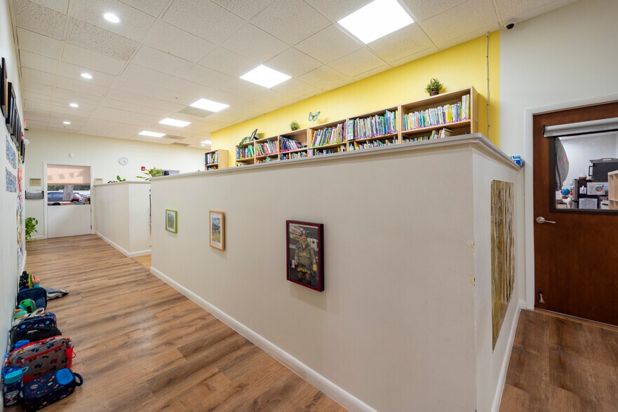 More Photos Of 8201 W Mcnab Rd, Tamarac General Retail For Sale