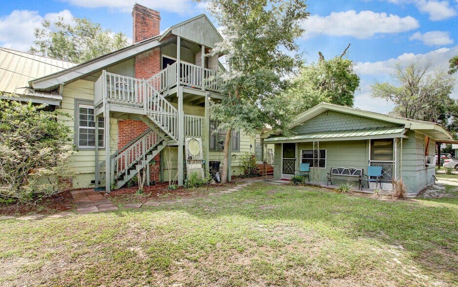 More Photos Of 211 S US Highway 17, East Palatka Apartments For Sale