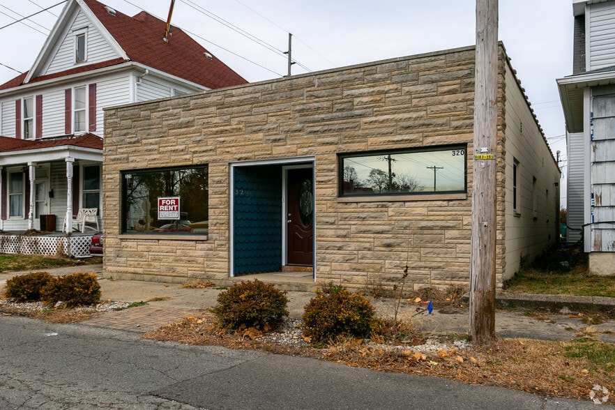 Primary Photo Of 320 W Adams St, Muncie Office For Lease