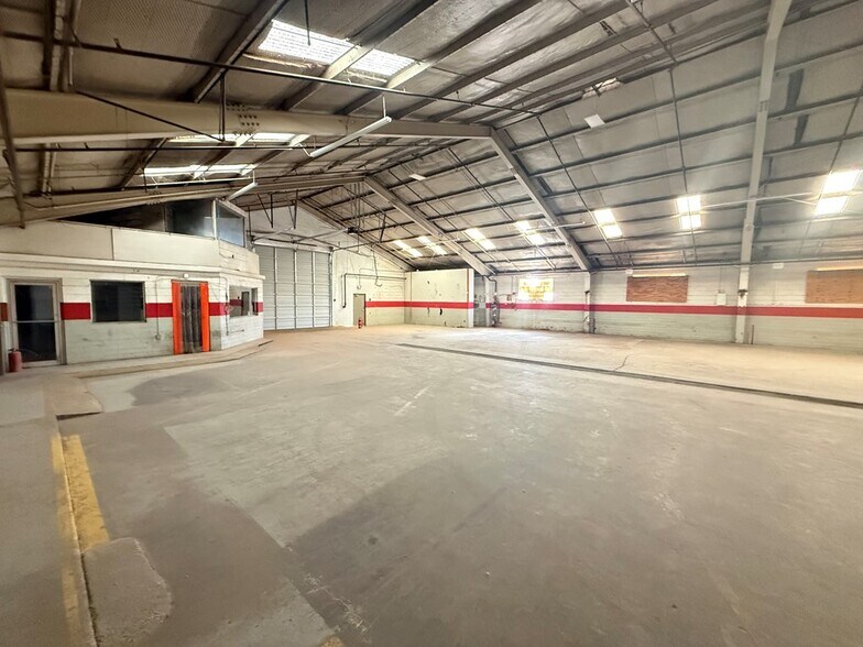 More Photos Of 1510 E 2nd St, Odessa Manufacturing For Lease