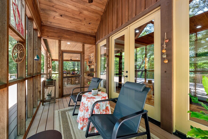 More Photos Of 1638 Old Minor Rd, Culloden Specialty For Sale