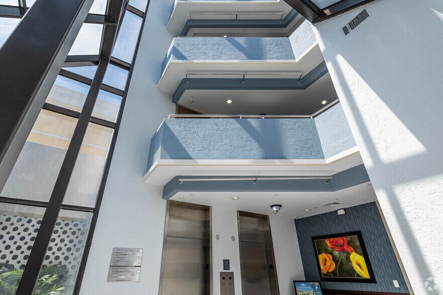 More Photos Of 40 SE 5th St, Boca Raton Office For Lease