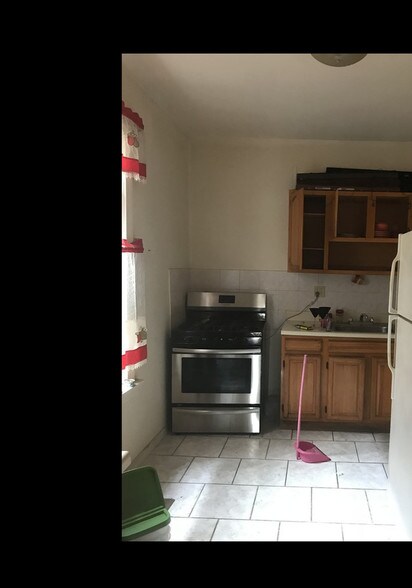 Primary Photo Of 734 E 227th St, Bronx Apartments For Sale