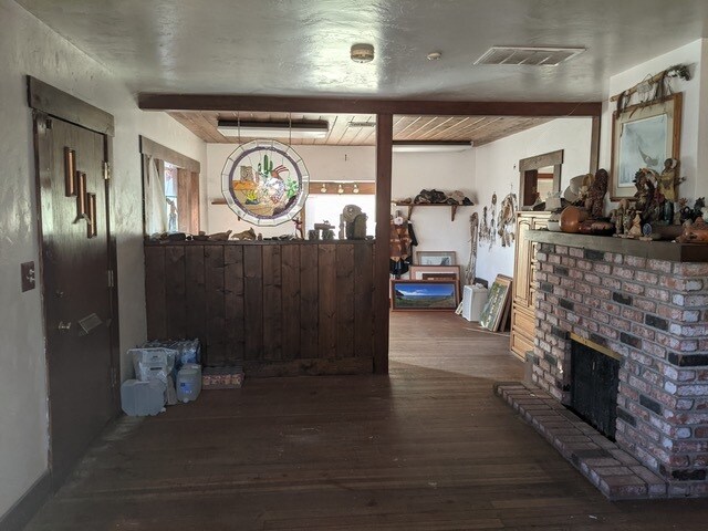 More Photos Of 2757 Foothill Blvd, La Crescenta Freestanding For Sale